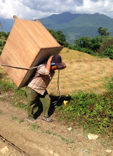 Nepali carrying style