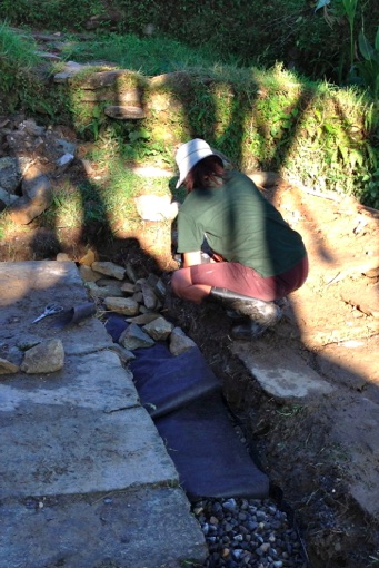 Adding filter fabric to trench